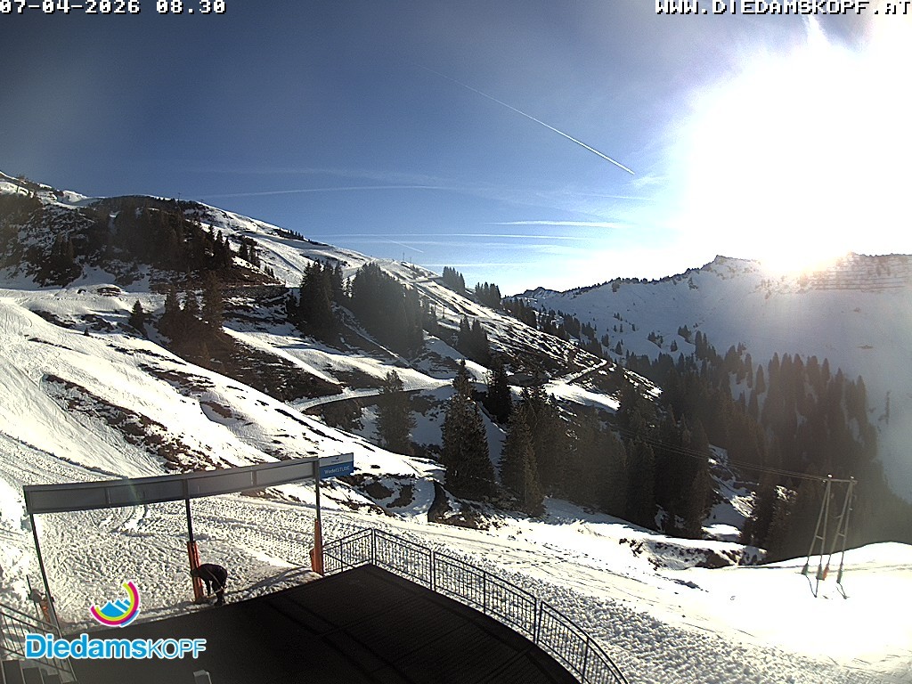 Archiv Foto Webcam Diedamskopf: Ausblick Wedelstube