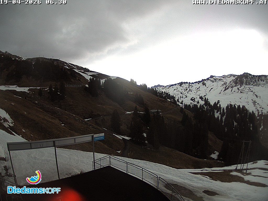 Archiv Foto Webcam Diedamskopf: Ausblick Wedelstube