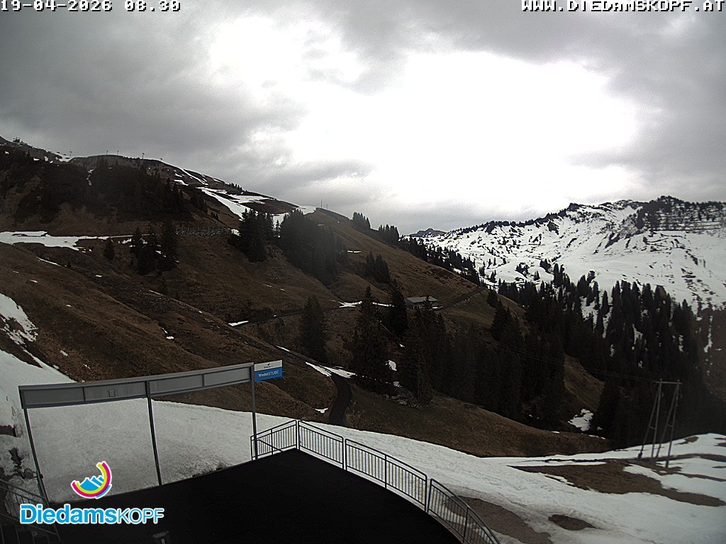 Archiv Foto Webcam Diedamskopf: Ausblick Wedelstube