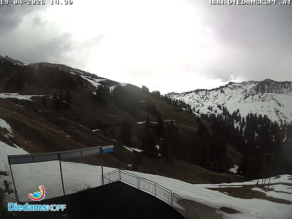 Archiv Foto Webcam Diedamskopf: Ausblick Wedelstube