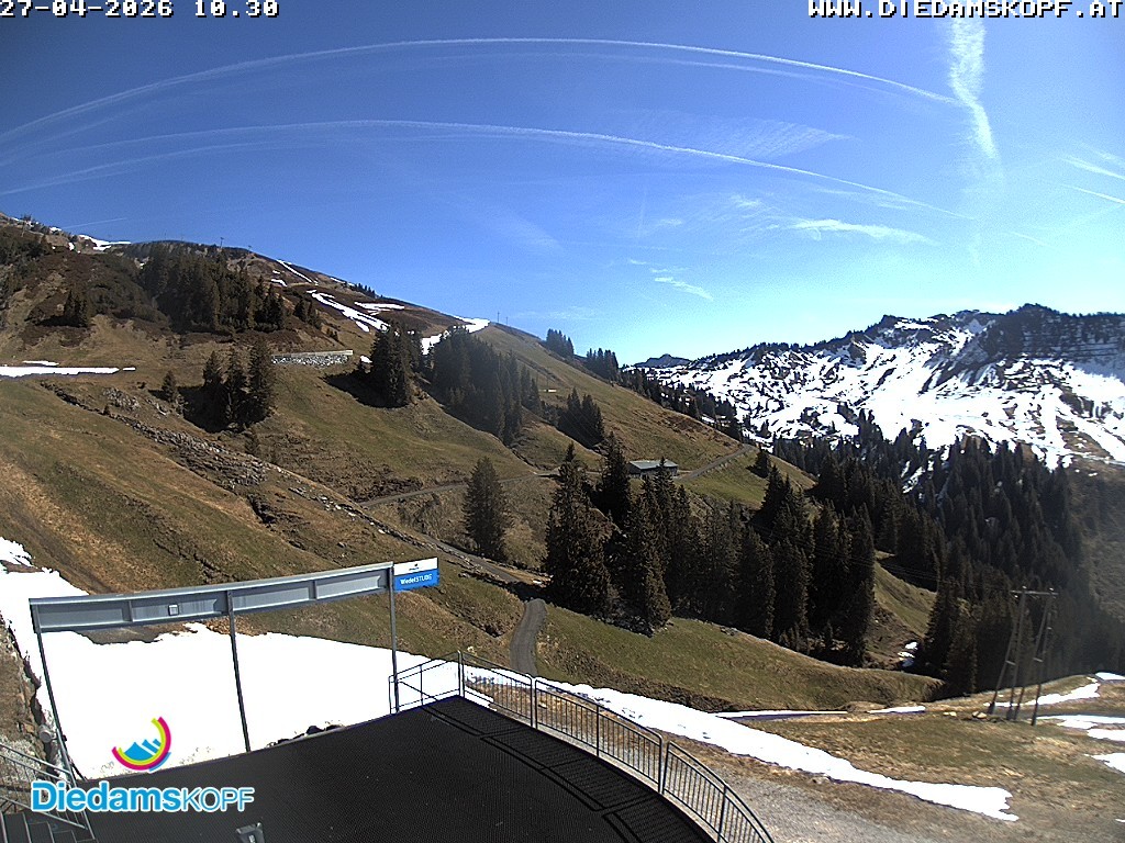 Archiv Foto Webcam Diedamskopf: Ausblick Wedelstube