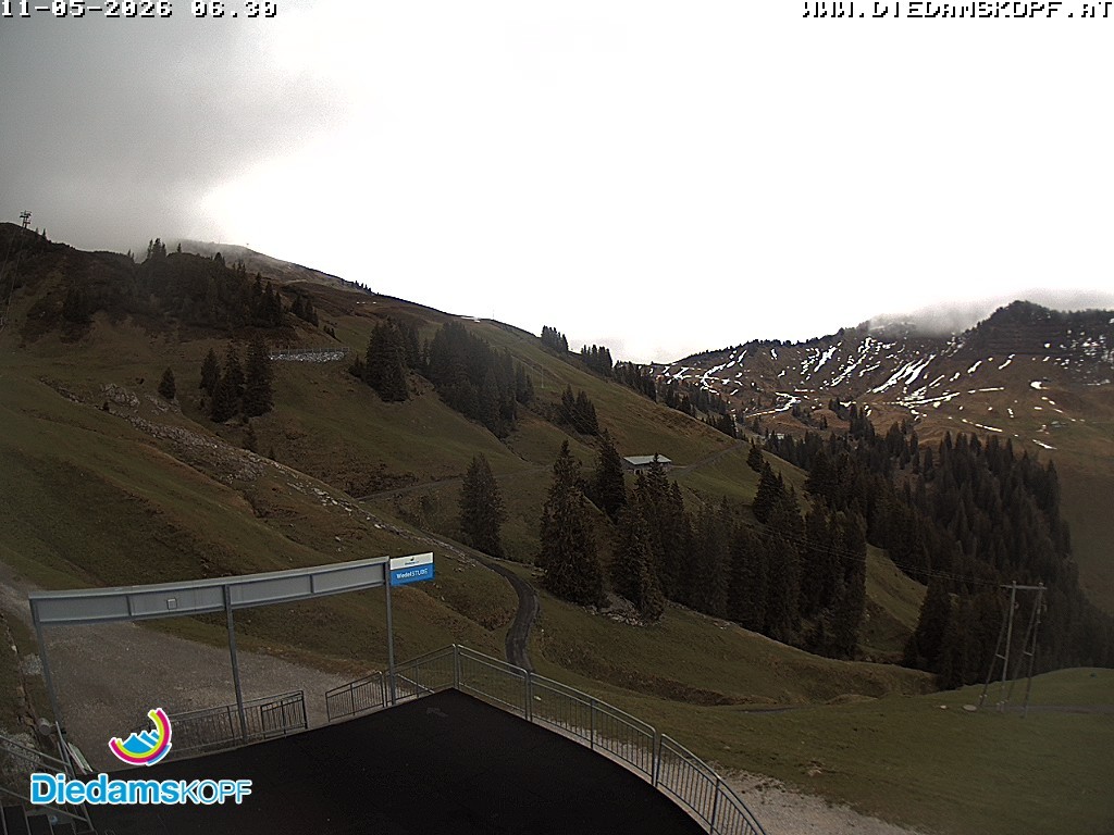 Archiv Foto Webcam Diedamskopf: Ausblick Wedelstube