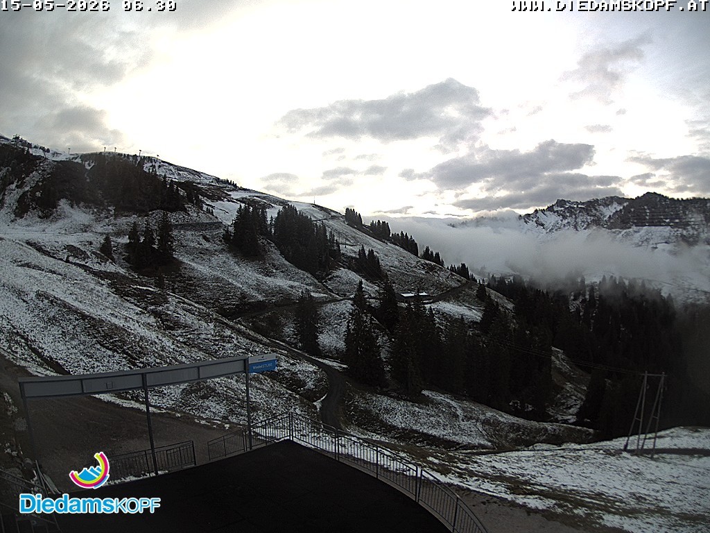 Archiv Foto Webcam Diedamskopf: Ausblick Wedelstube