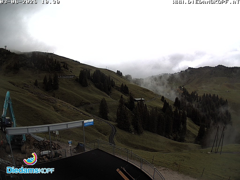 Archiv Foto Webcam Diedamskopf: Ausblick Wedelstube