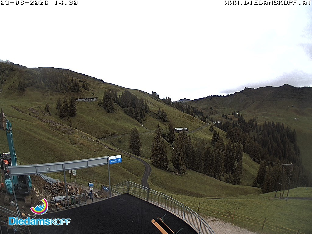 Archiv Foto Webcam Diedamskopf: Ausblick Wedelstube