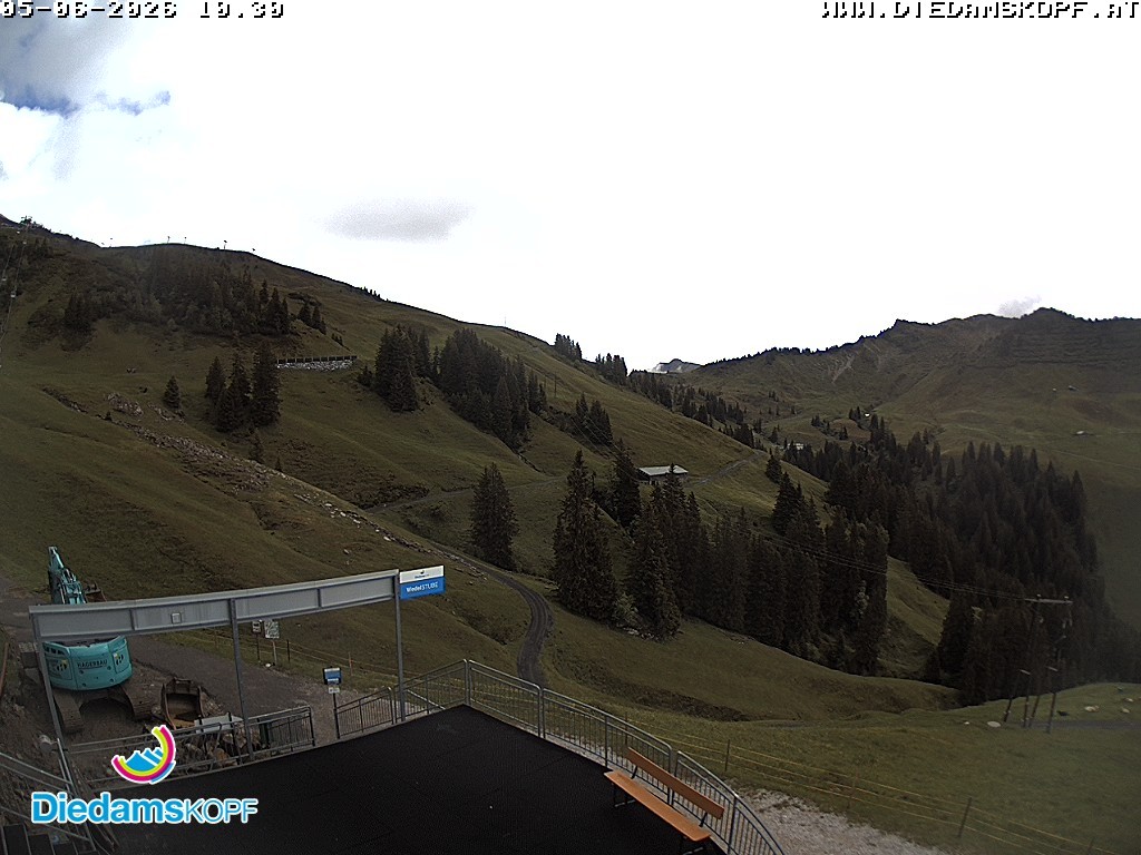 Archiv Foto Webcam Diedamskopf: Ausblick Wedelstube