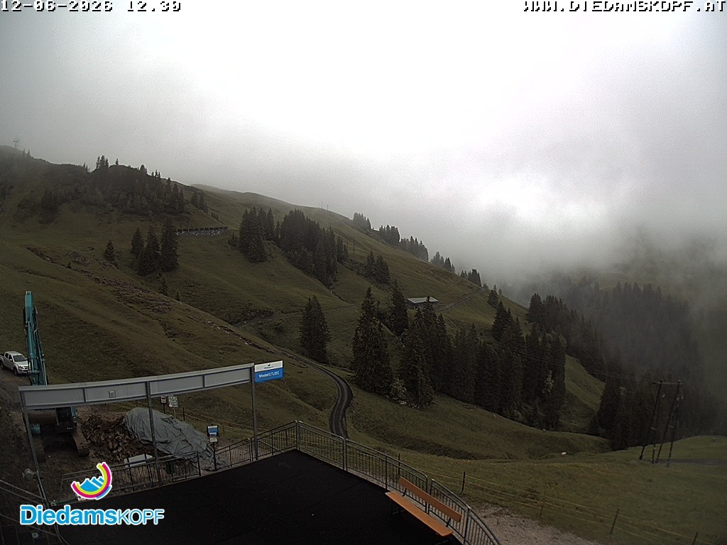 Archiv Foto Webcam Diedamskopf: Ausblick Wedelstube