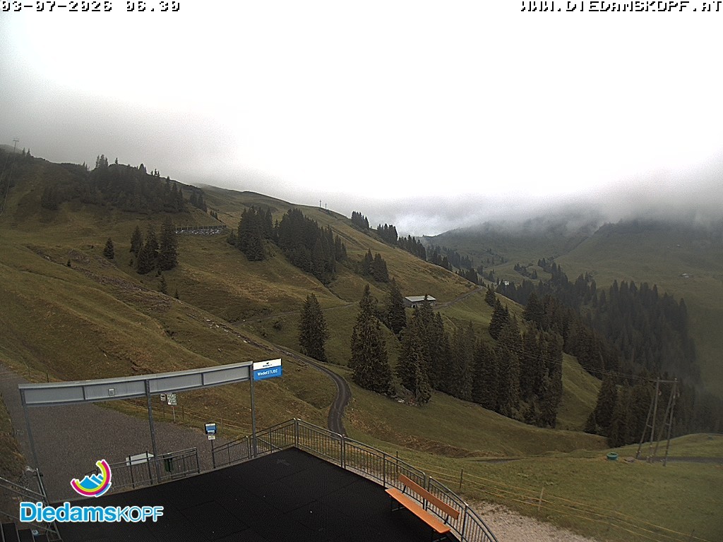 Archiv Foto Webcam Diedamskopf: Ausblick Wedelstube