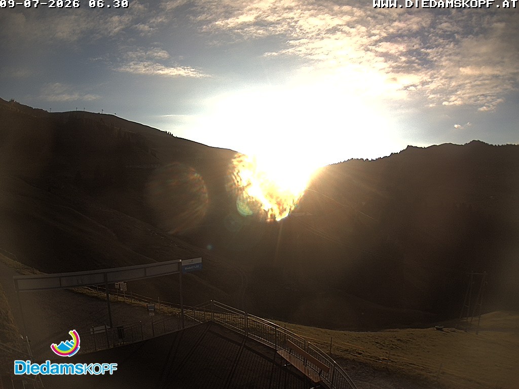 Archiv Foto Webcam Diedamskopf: Ausblick Wedelstube