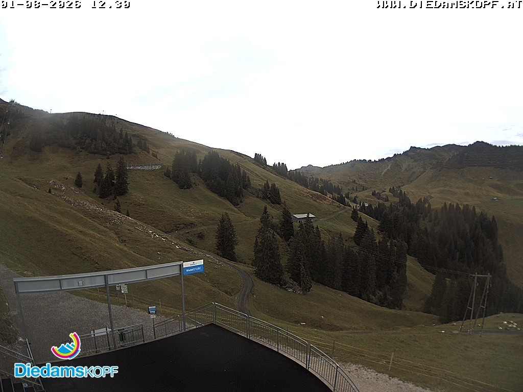 Archiv Foto Webcam Diedamskopf: Ausblick Wedelstube