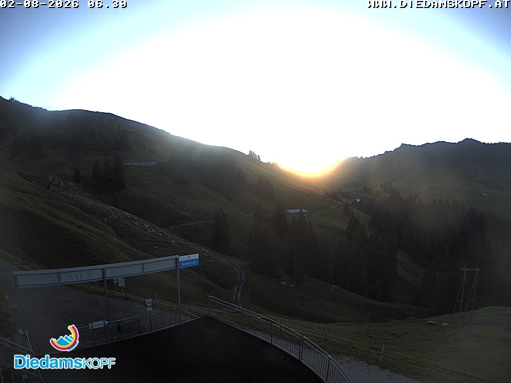 Archiv Foto Webcam Diedamskopf: Ausblick Wedelstube