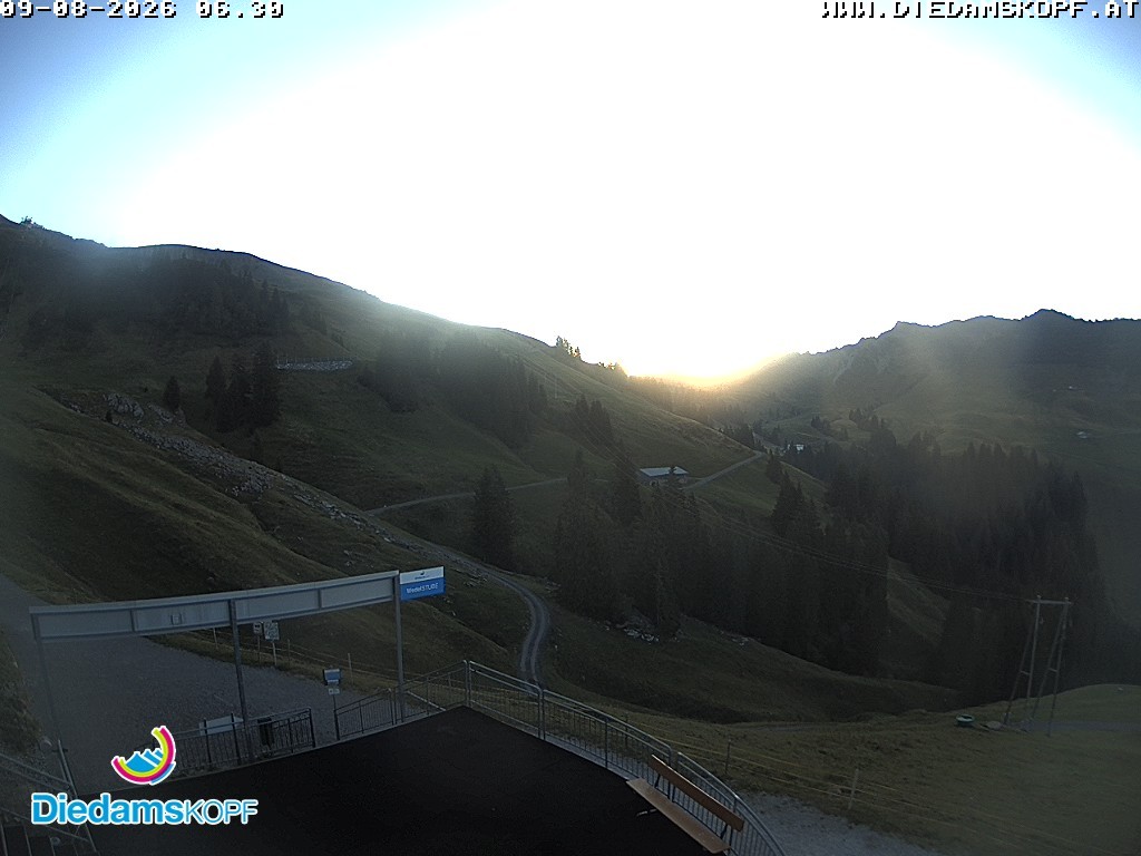 Archiv Foto Webcam Diedamskopf: Ausblick Wedelstube
