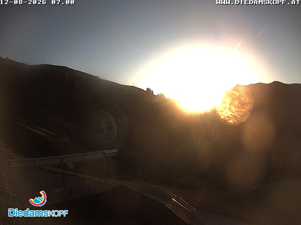 Archiv Foto Webcam Diedamskopf: Ausblick Wedelstube