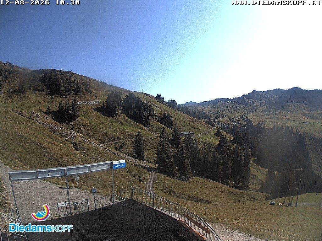 Archiv Foto Webcam Diedamskopf: Ausblick Wedelstube