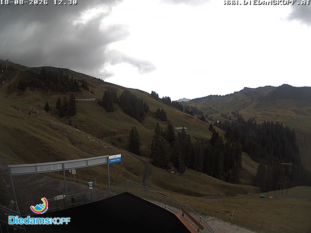 Archiv Foto Webcam Diedamskopf: Ausblick Wedelstube