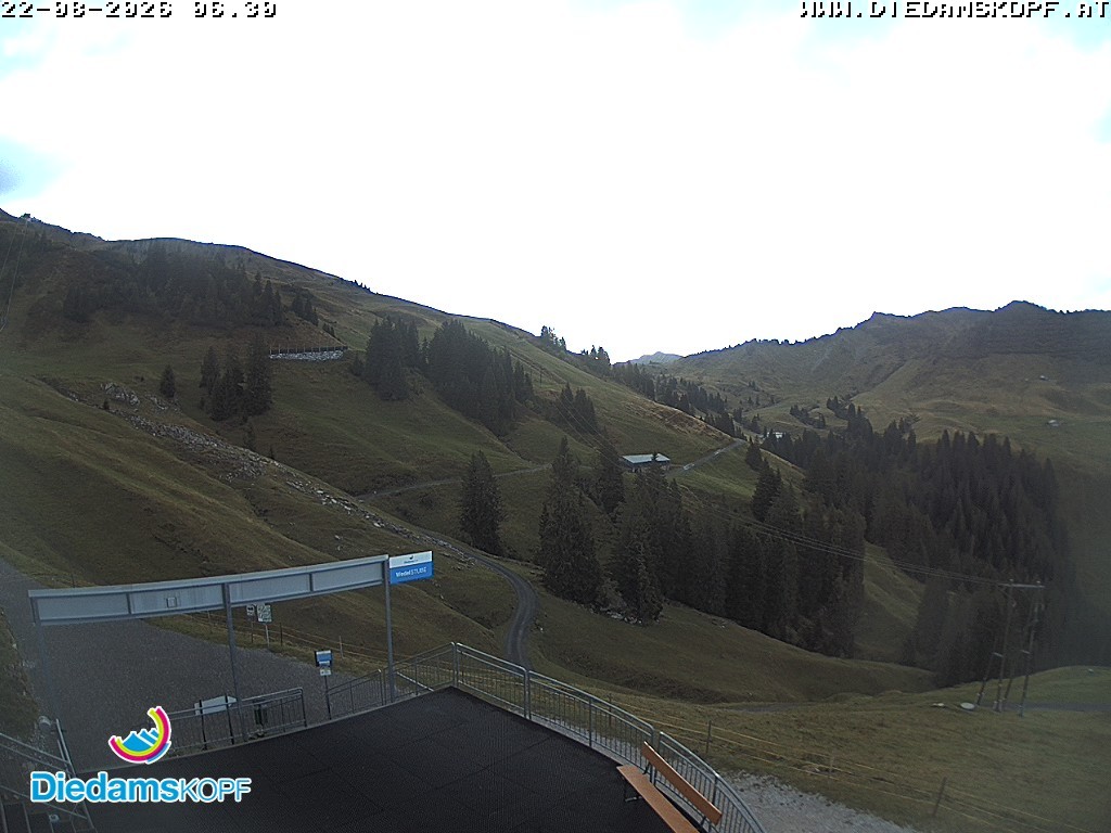 Archiv Foto Webcam Diedamskopf: Ausblick Wedelstube