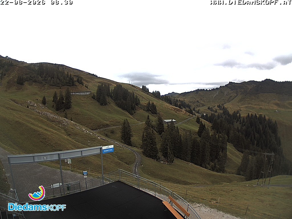 Archiv Foto Webcam Diedamskopf: Ausblick Wedelstube
