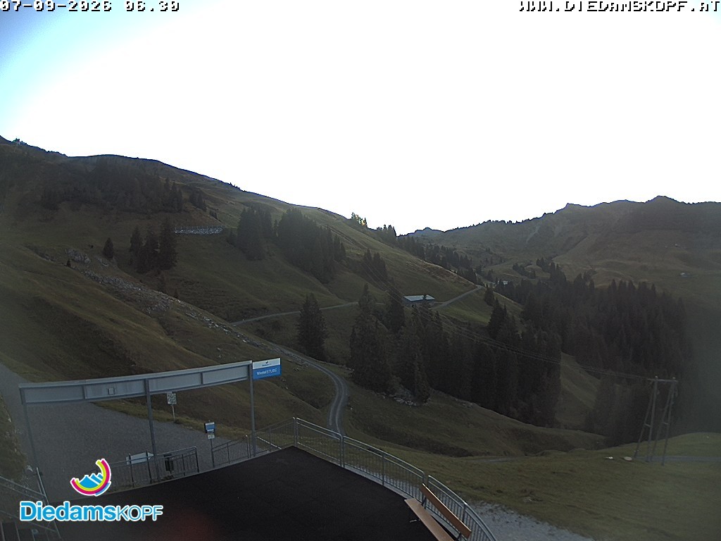 Archiv Foto Webcam Diedamskopf: Ausblick Wedelstube