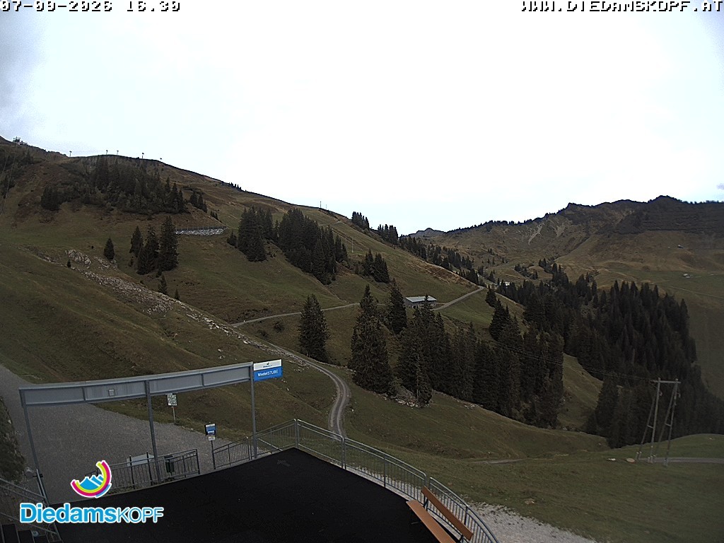 Archiv Foto Webcam Diedamskopf: Ausblick Wedelstube