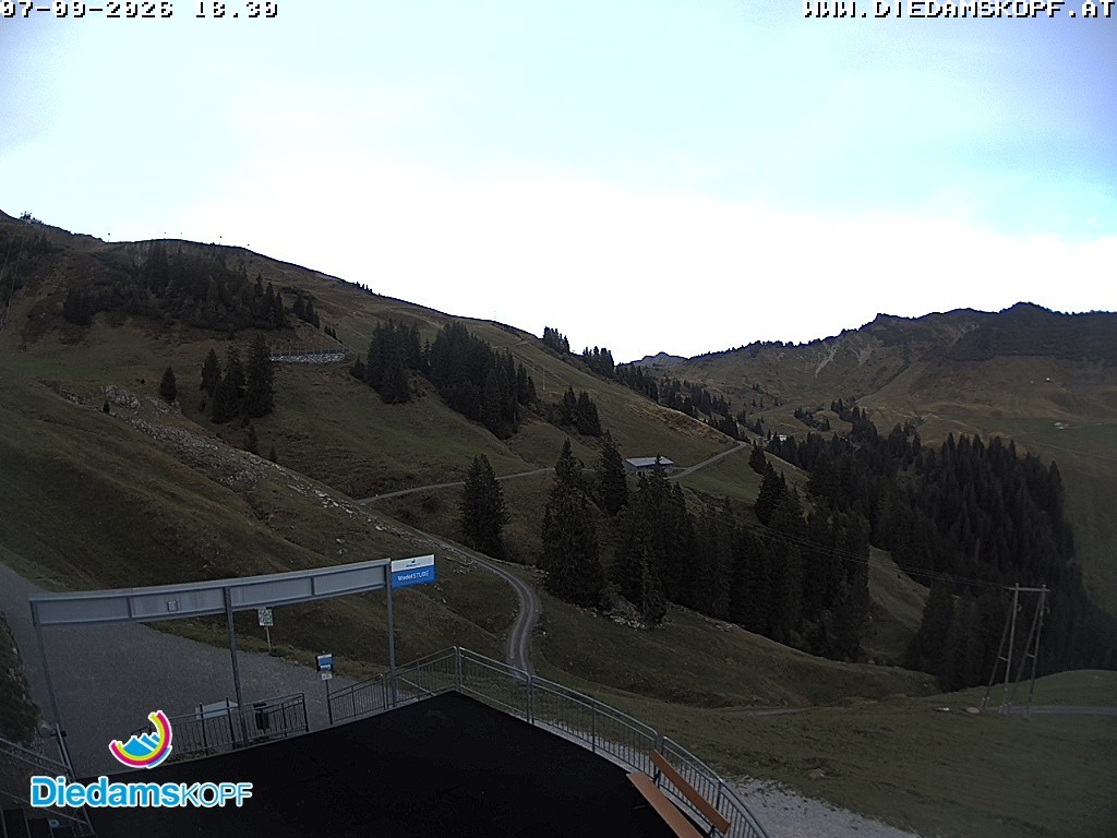 Archiv Foto Webcam Diedamskopf: Ausblick Wedelstube
