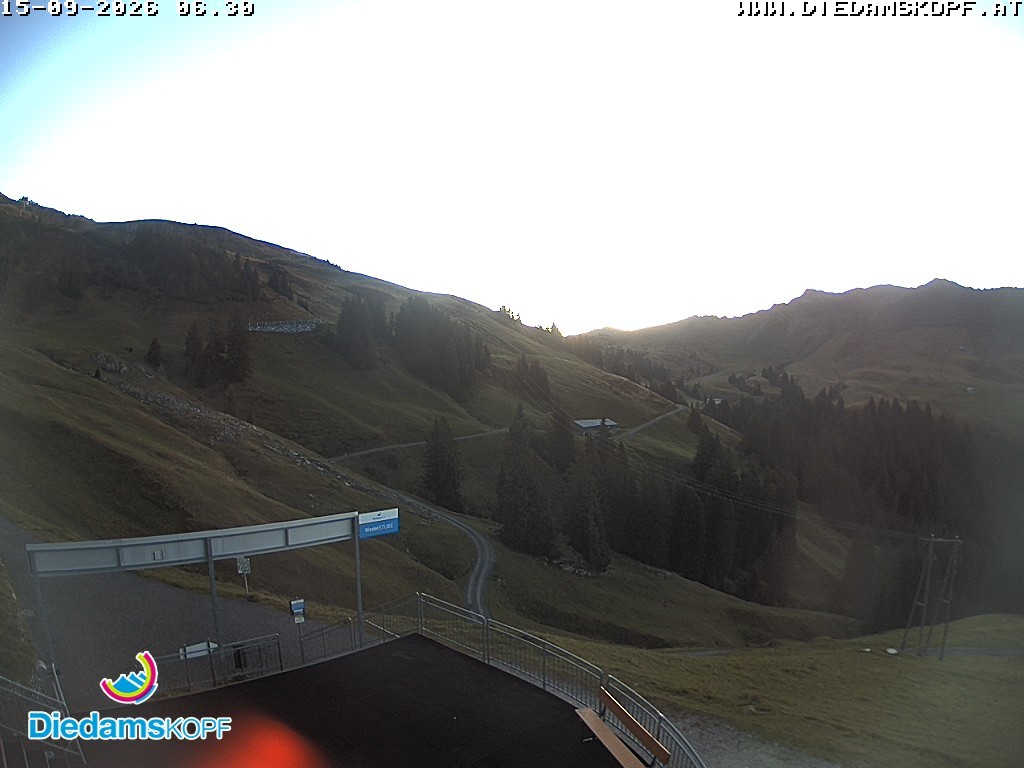 Archiv Foto Webcam Diedamskopf: Ausblick Wedelstube