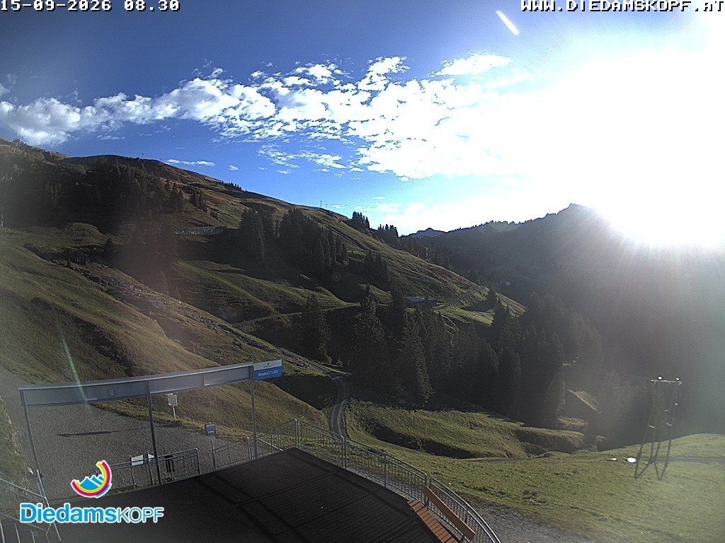 Archiv Foto Webcam Diedamskopf: Ausblick Wedelstube