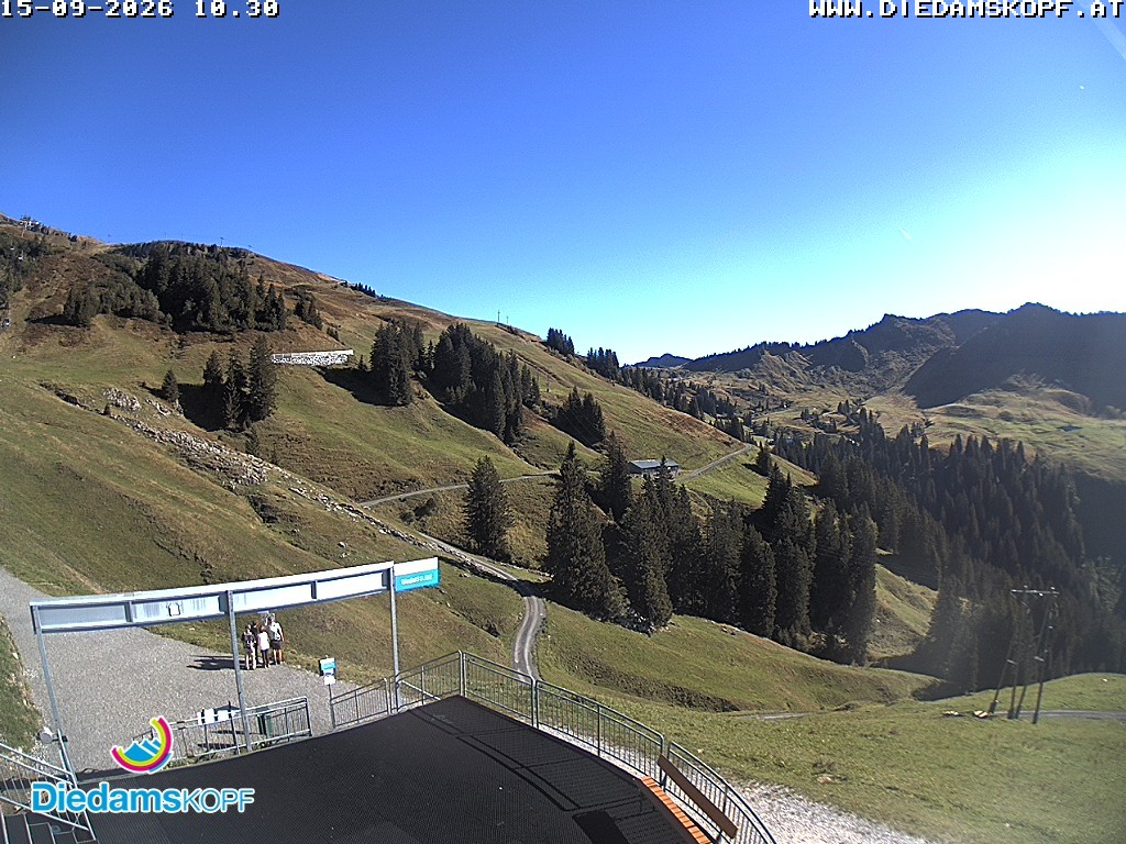 Archiv Foto Webcam Diedamskopf: Ausblick Wedelstube
