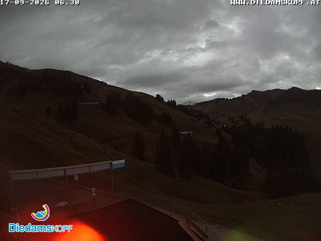 Archiv Foto Webcam Diedamskopf: Ausblick Wedelstube