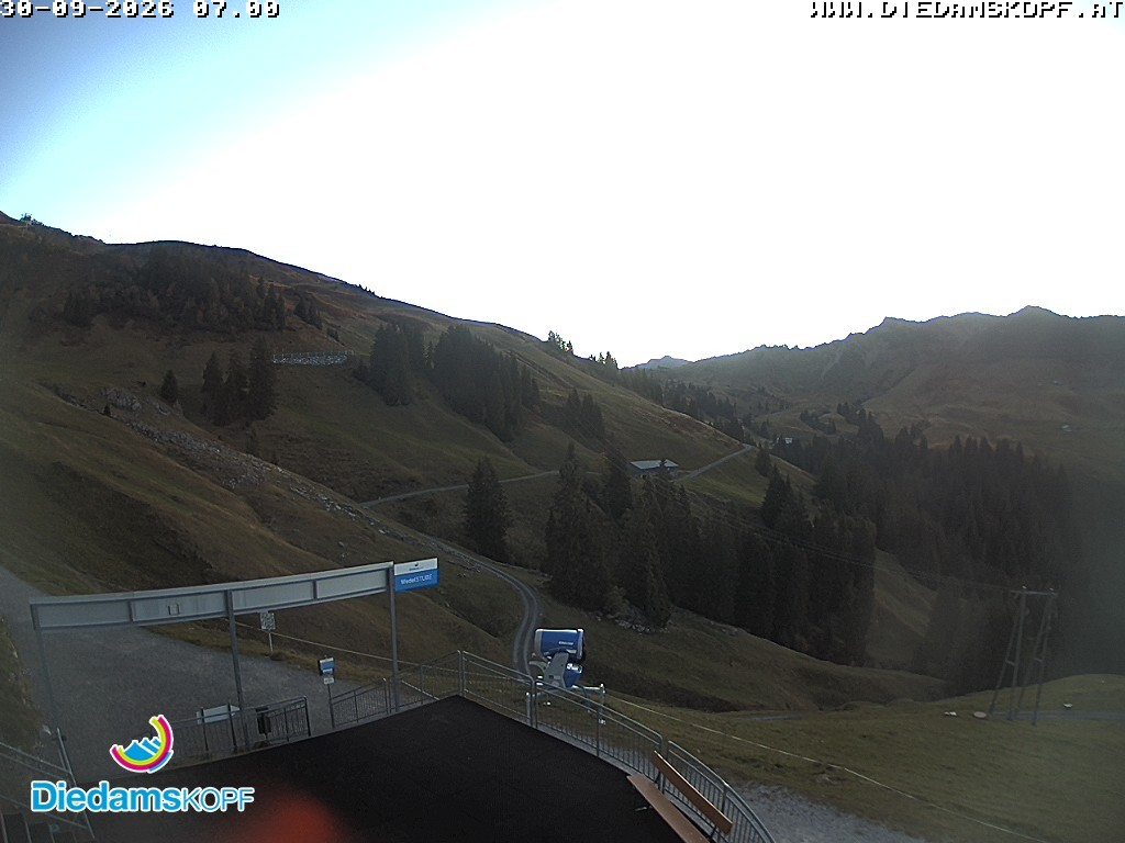 Archiv Foto Webcam Diedamskopf: Ausblick Wedelstube