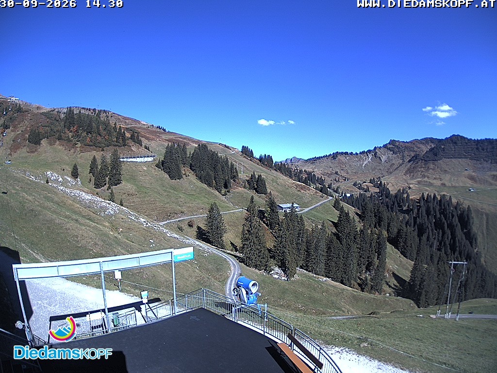 Archiv Foto Webcam Diedamskopf: Ausblick Wedelstube