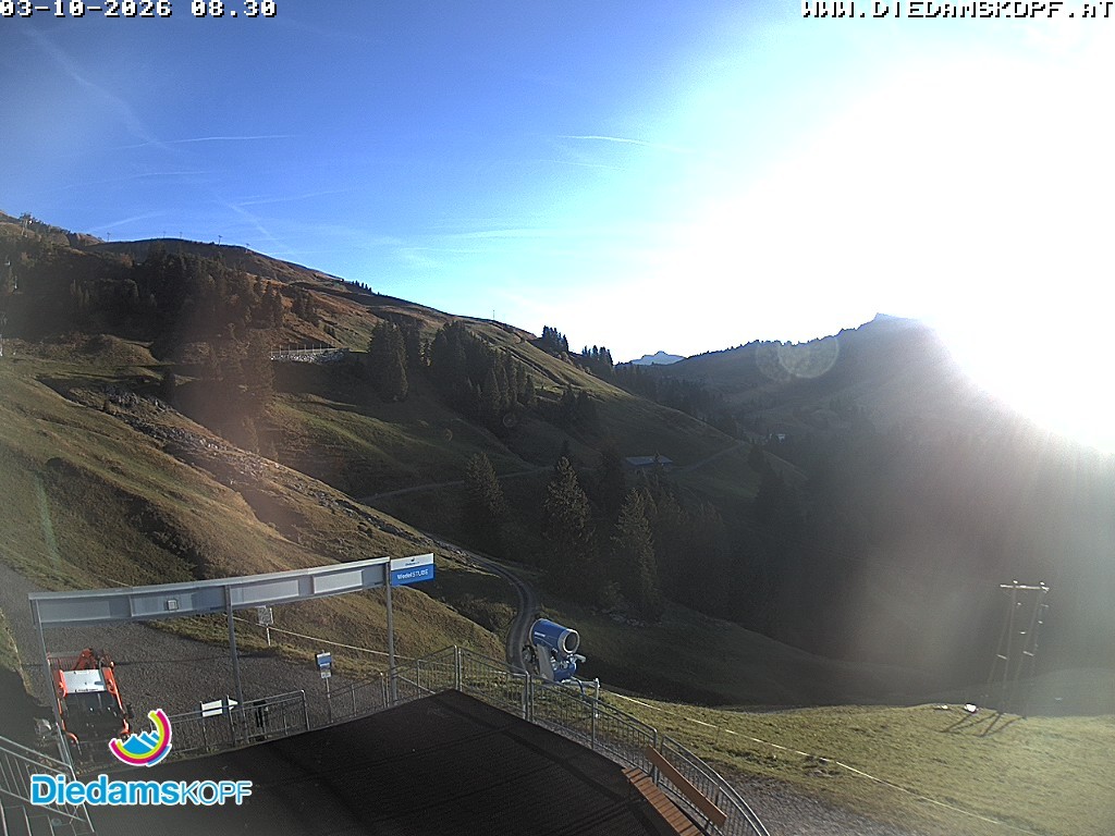 Archiv Foto Webcam Diedamskopf: Ausblick Wedelstube