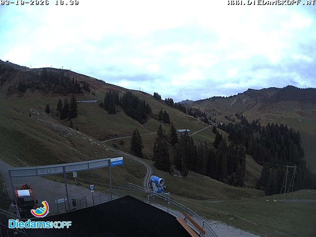 Archiv Foto Webcam Diedamskopf: Ausblick Wedelstube