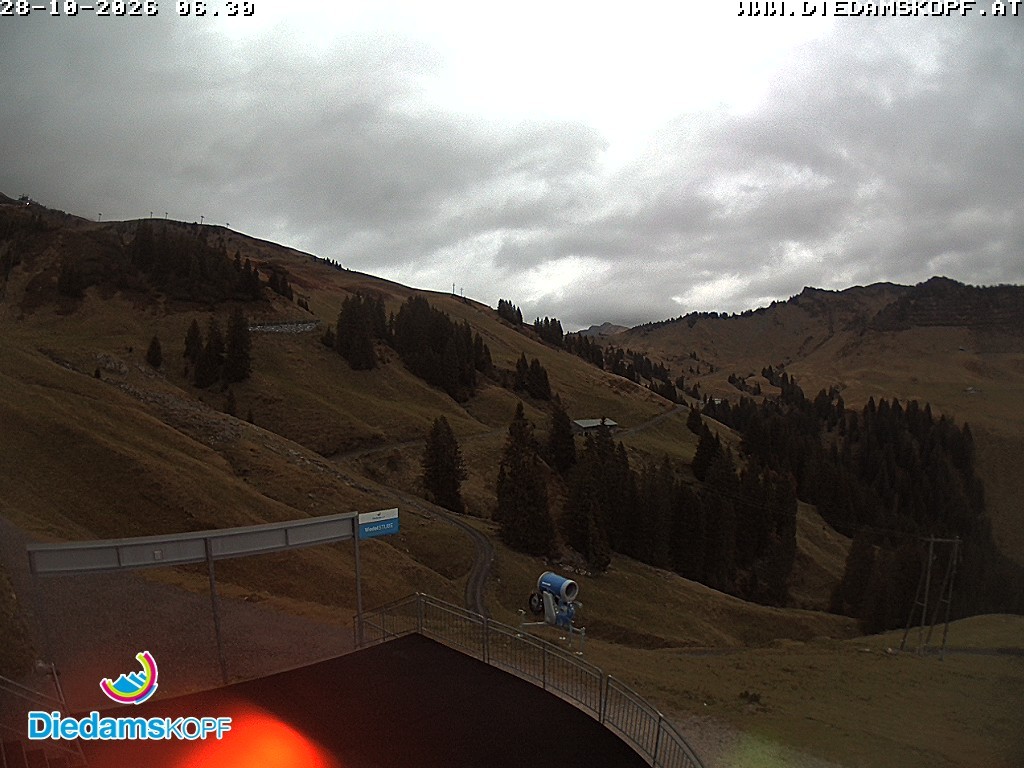 Archiv Foto Webcam Diedamskopf: Ausblick Wedelstube