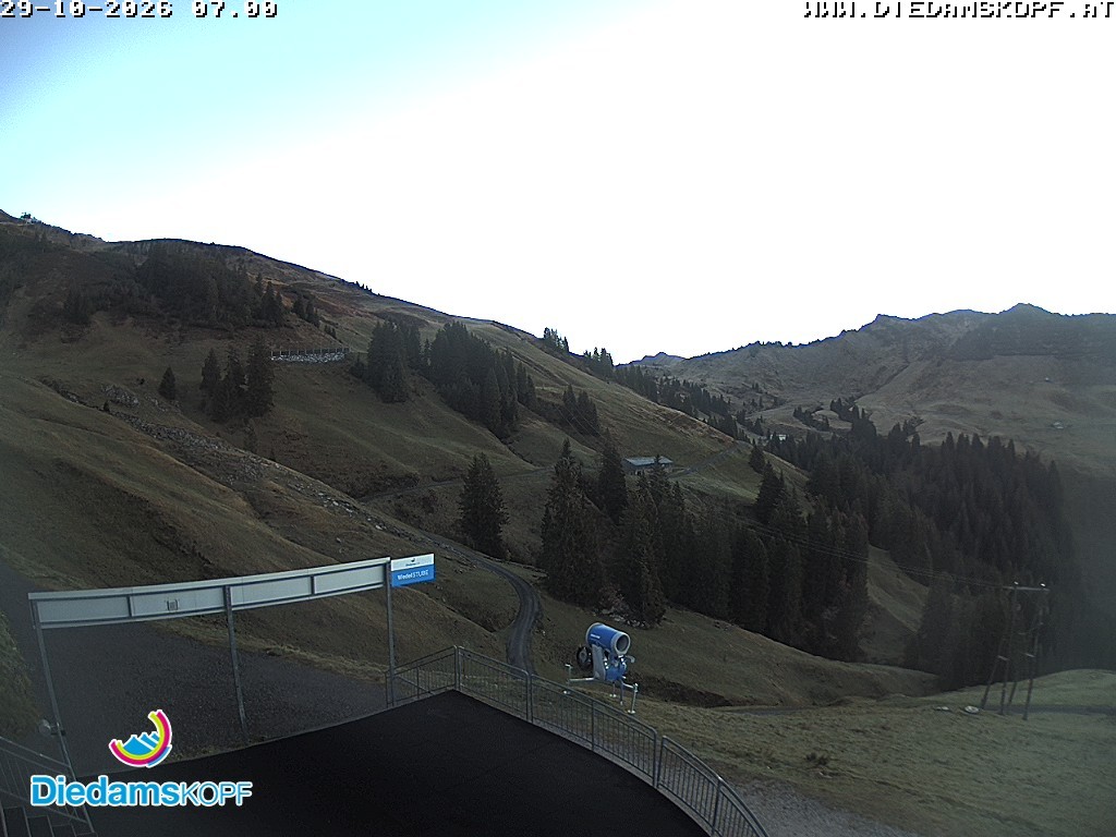 Archiv Foto Webcam Diedamskopf: Ausblick Wedelstube
