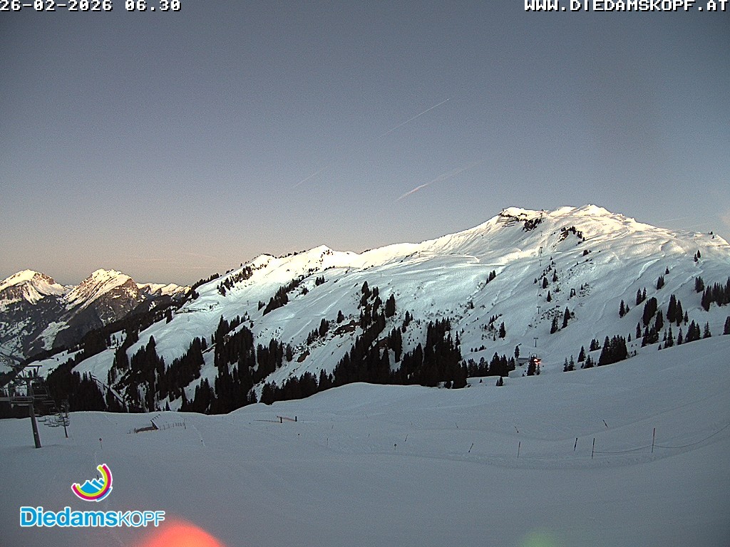 Archived image Webcam Diedamskopf: Panoramic view Breitenalpe