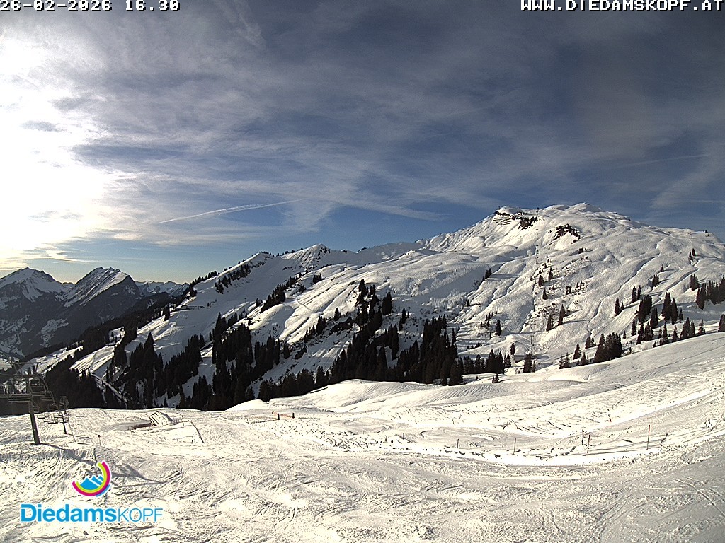 Archived image Webcam Diedamskopf: Panoramic view Breitenalpe
