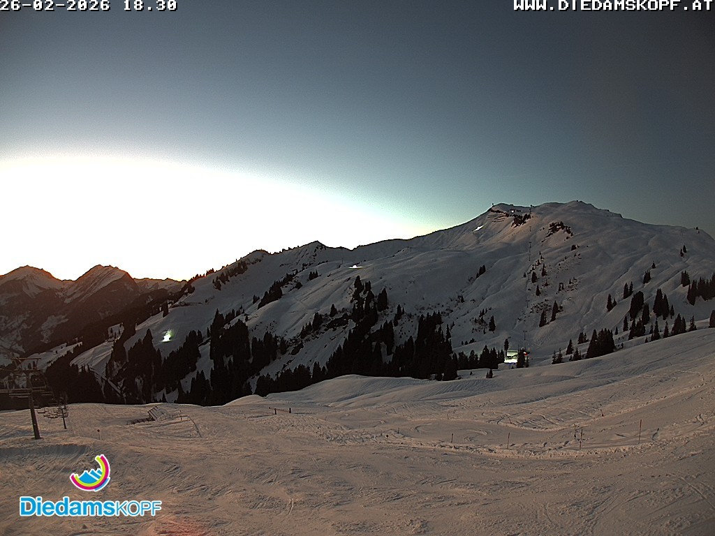 Archived image Webcam Diedamskopf: Panoramic view Breitenalpe