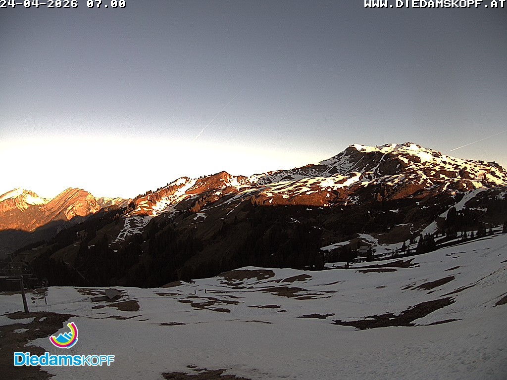 Archived image Webcam Diedamskopf: Panoramic view Breitenalpe