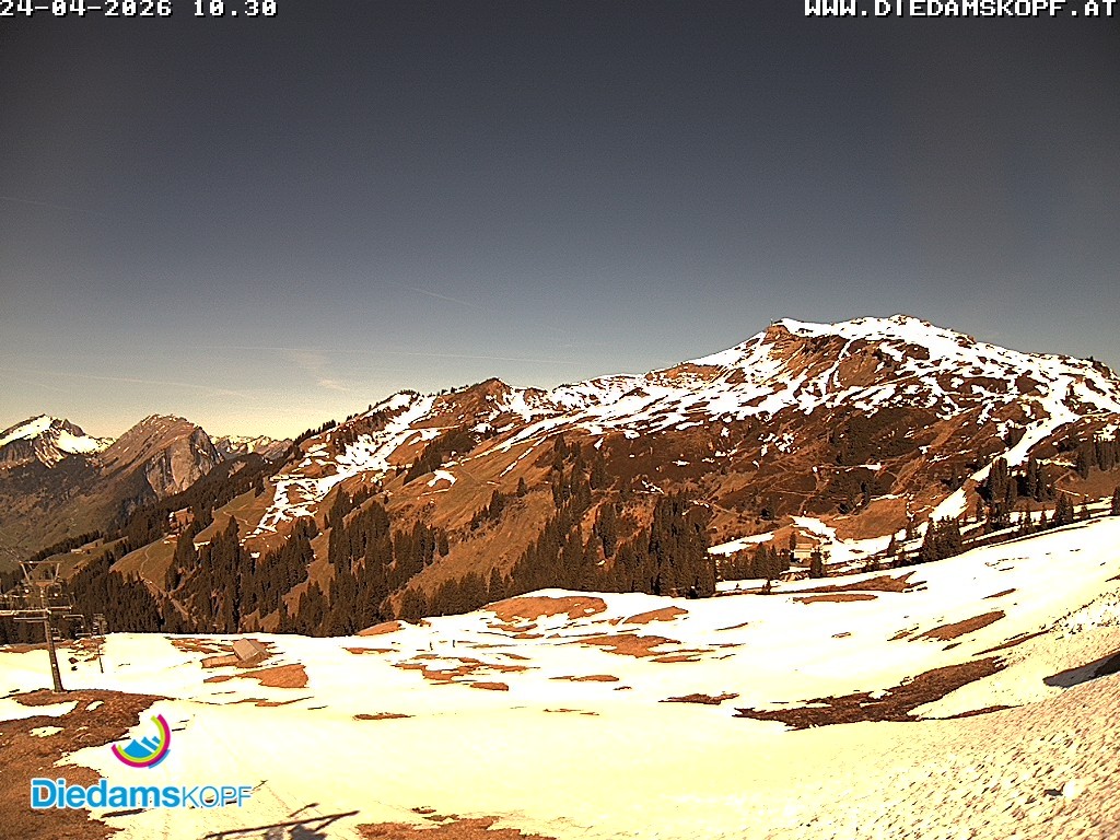 Archived image Webcam Diedamskopf: Panoramic view Breitenalpe