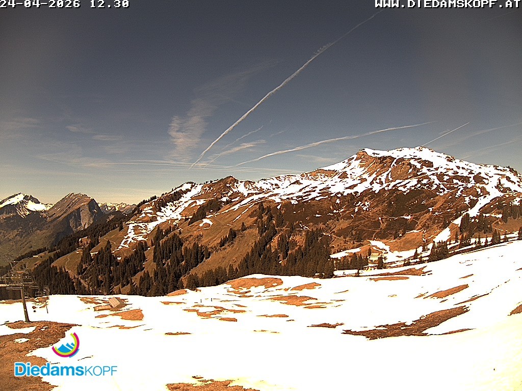 Archived image Webcam Diedamskopf: Panoramic view Breitenalpe