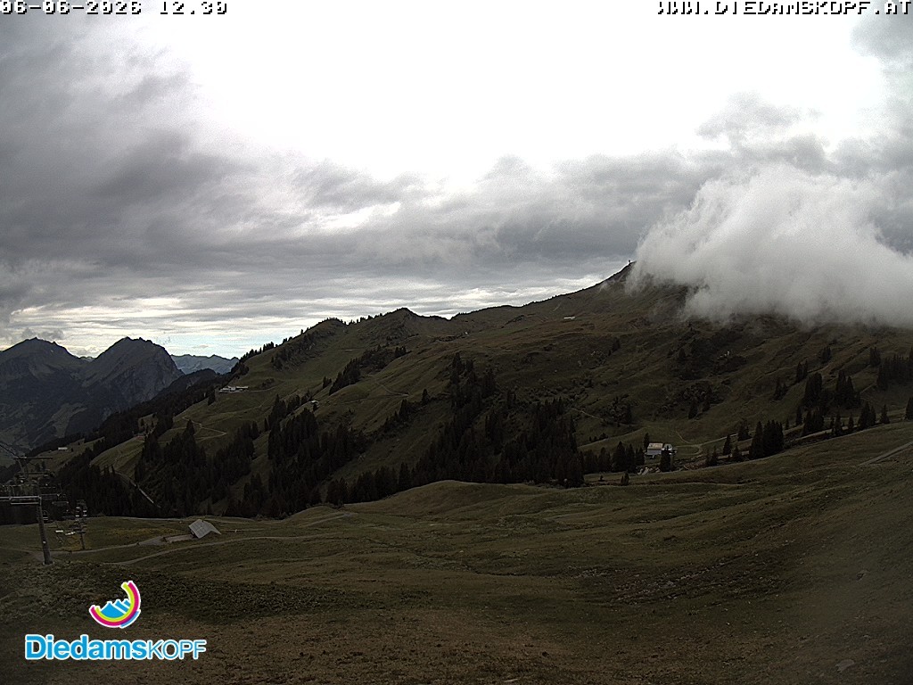 Archived image Webcam Diedamskopf: Panoramic view Breitenalpe