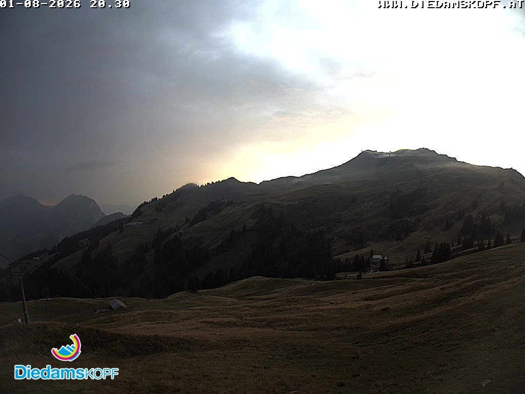 Archived image Webcam Diedamskopf: Panoramic view Breitenalpe
