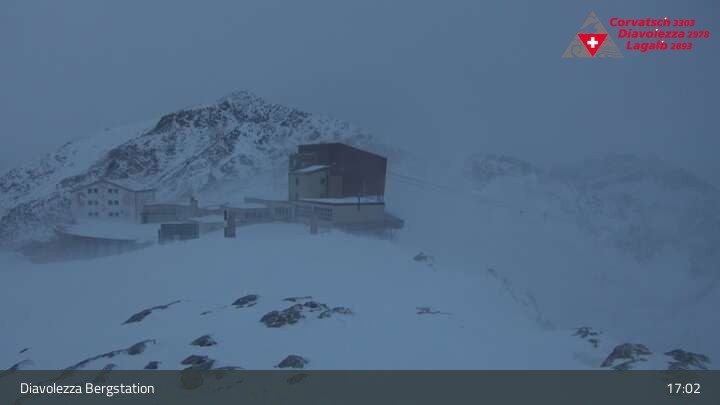 Archiv Foto Webcam Diavolezza: Berghaus Diavolezza