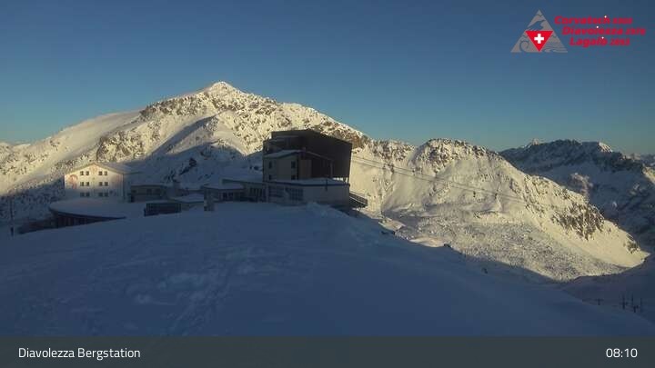 Archiv Foto Webcam Diavolezza: Berghaus Diavolezza