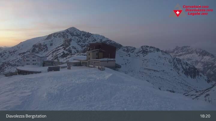 Archived image Webcam Diavolezza - Mountain House Diavolezza