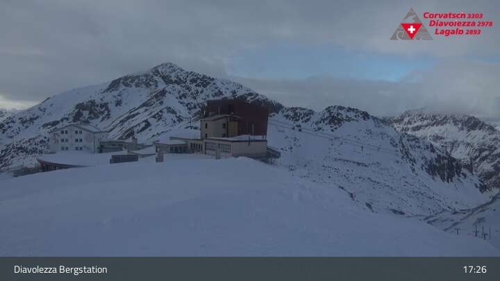 Archived image Webcam Diavolezza - Mountain House Diavolezza