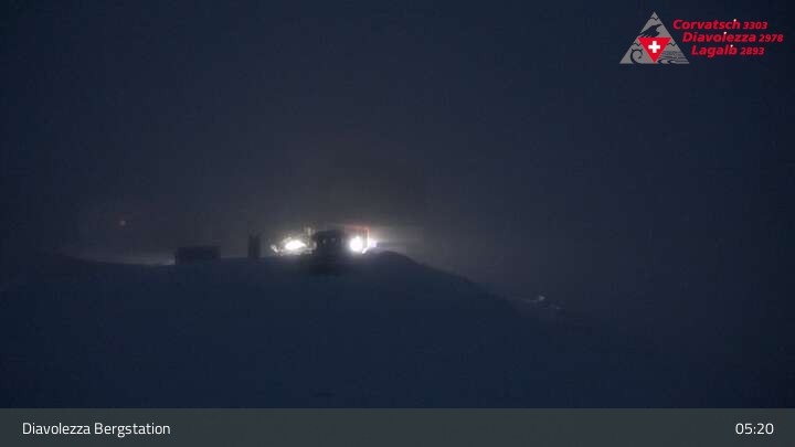 Archived image Webcam Diavolezza - Mountain House Diavolezza