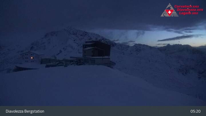 Archiv Foto Webcam Diavolezza: Berghaus Diavolezza