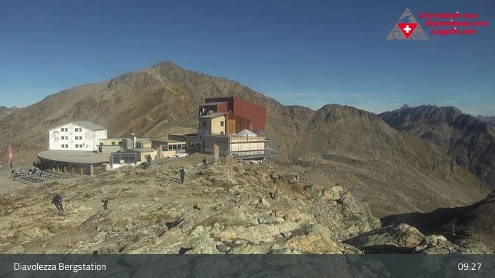 Archived image Webcam Diavolezza - Mountain House Diavolezza