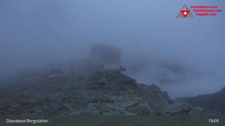 Archiv Foto Webcam Diavolezza: Berghaus Diavolezza